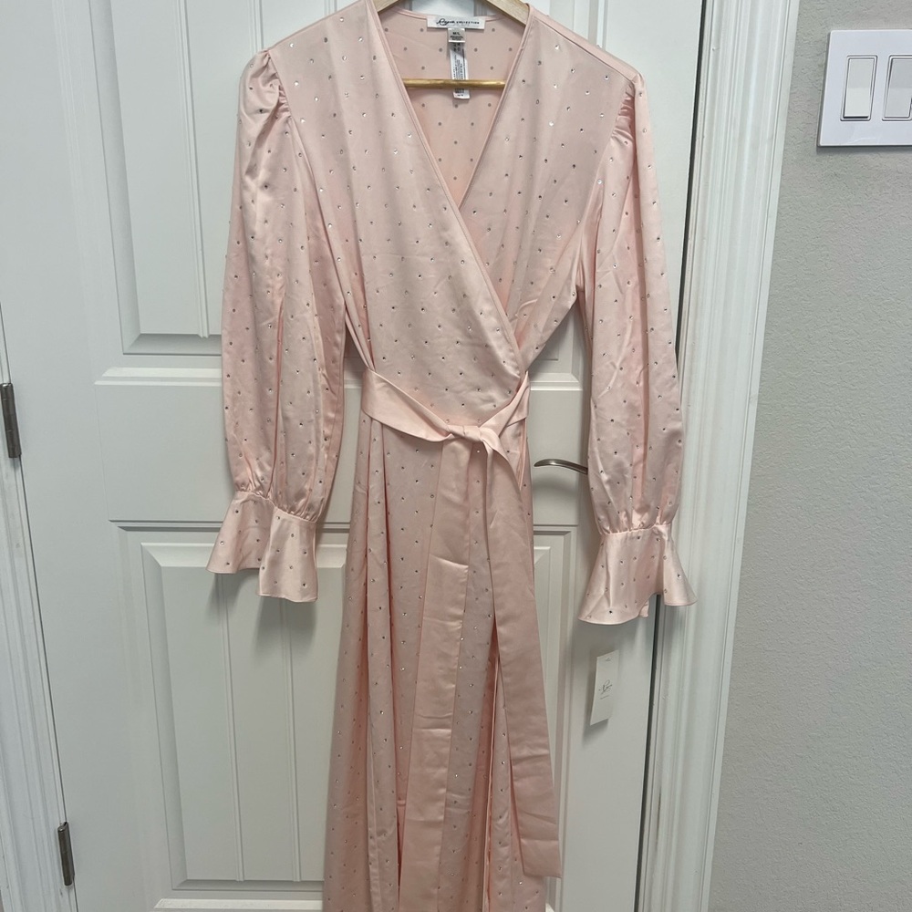 Rya Collection Pink Robe with rhinestones NWT